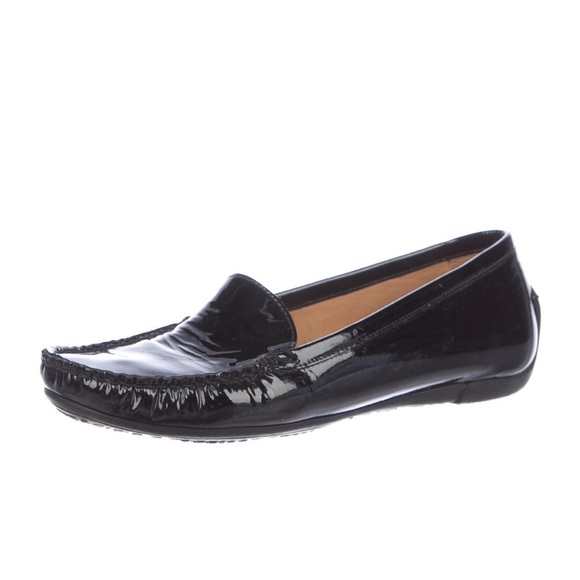 Stuart Weitzman Black Patent Leather Loafers. Sz 6. Excellent condition. - Picture 2 of 7